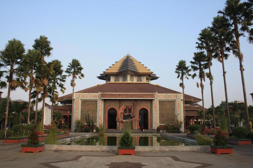 Al Abror Homestay Mandala Krida Mitra Reddoorz Yogyakarta Dış mekan fotoğraf