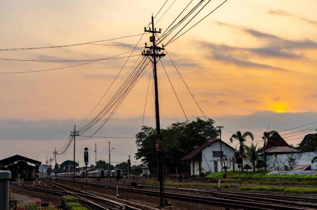 Al Abror Homestay Mandala Krida Mitra Reddoorz Yogyakarta Dış mekan fotoğraf