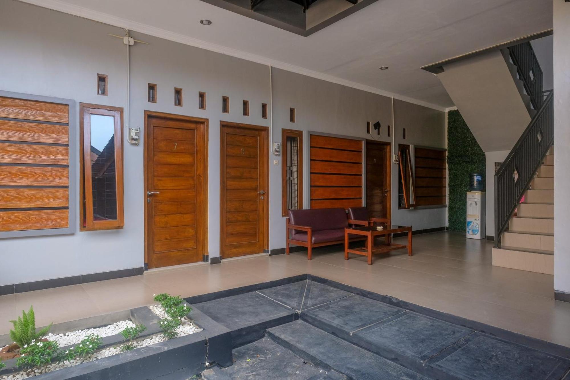 Al Abror Homestay Mandala Krida Mitra Reddoorz Yogyakarta Dış mekan fotoğraf