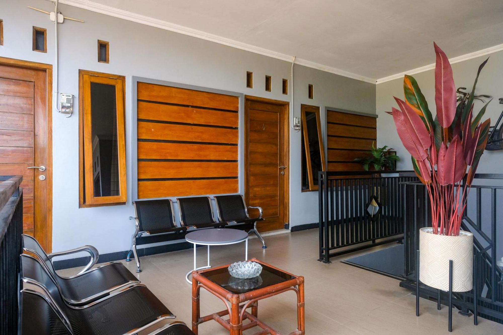 Al Abror Homestay Mandala Krida Mitra Reddoorz Yogyakarta Dış mekan fotoğraf
