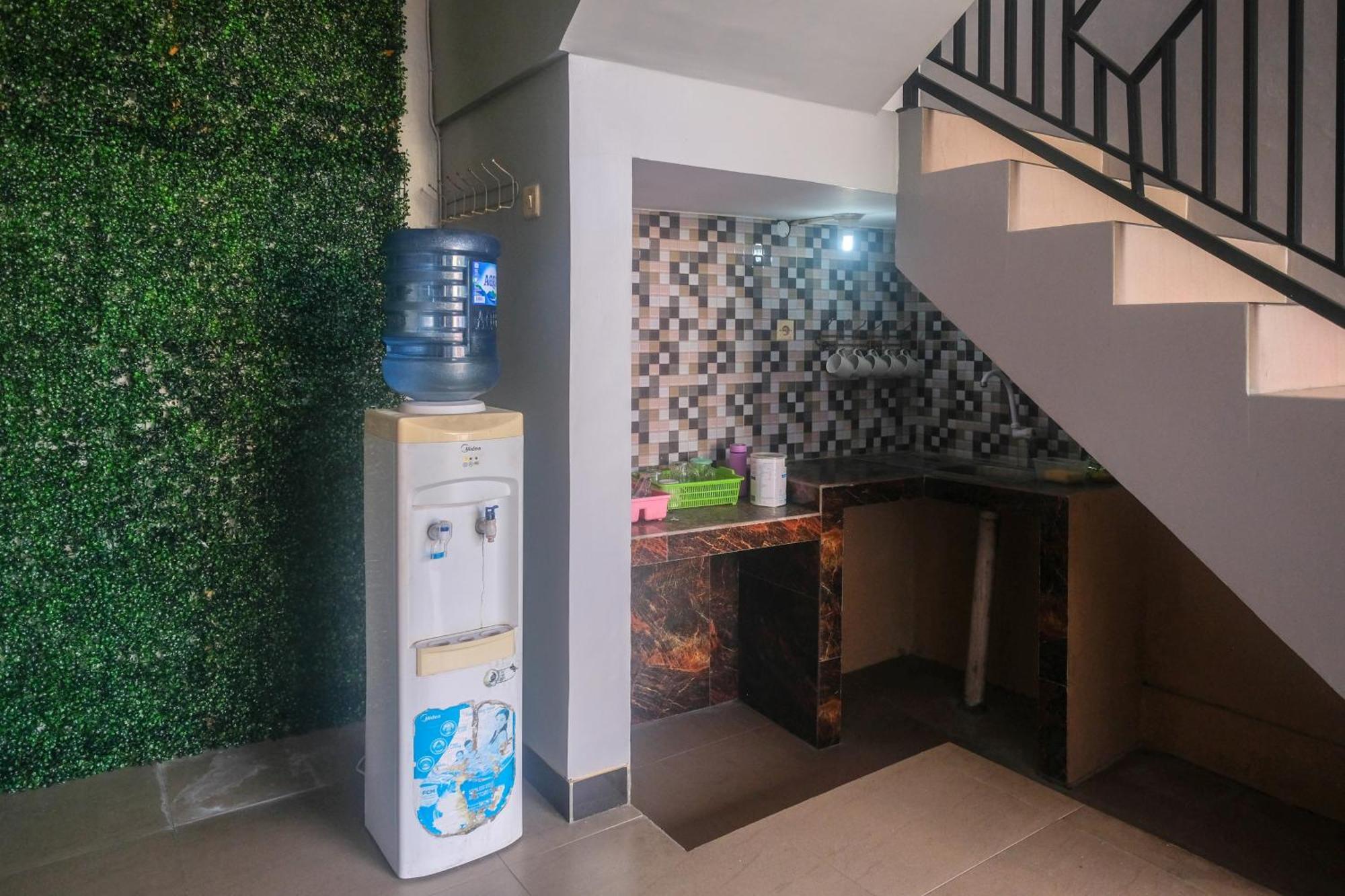 Al Abror Homestay Mandala Krida Mitra Reddoorz Yogyakarta Dış mekan fotoğraf