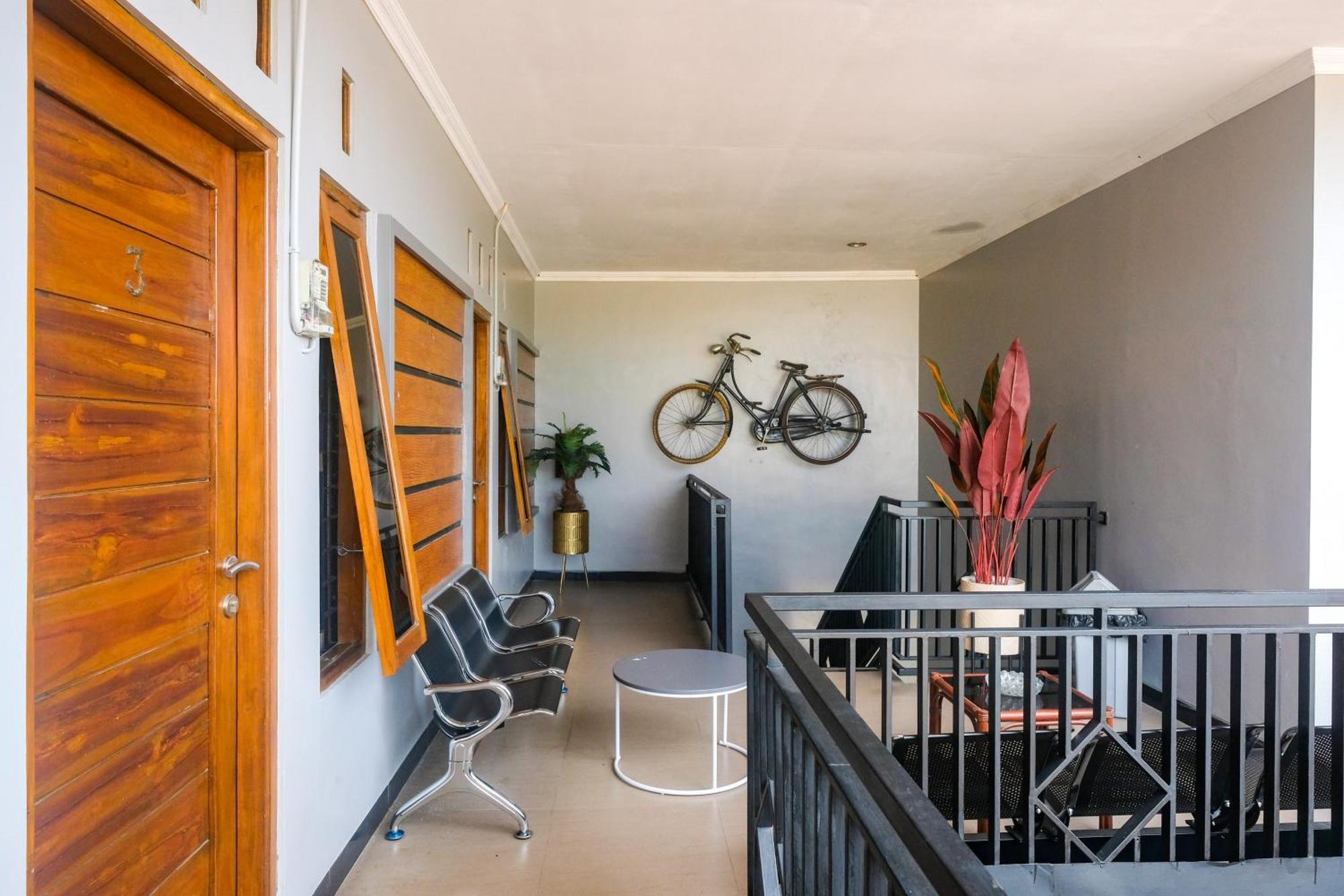 Al Abror Homestay Mandala Krida Mitra Reddoorz Yogyakarta Dış mekan fotoğraf