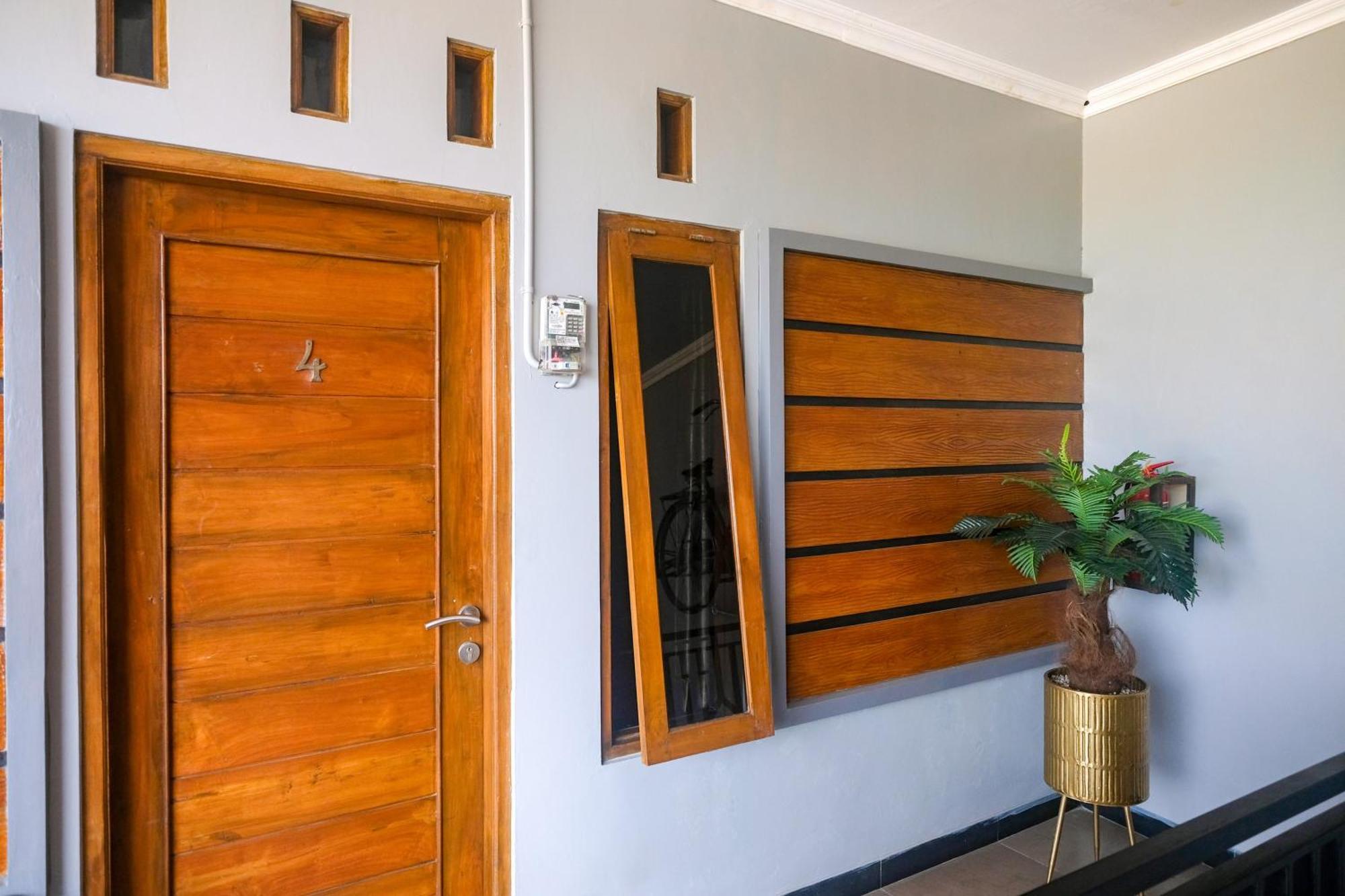 Al Abror Homestay Mandala Krida Mitra Reddoorz Yogyakarta Dış mekan fotoğraf