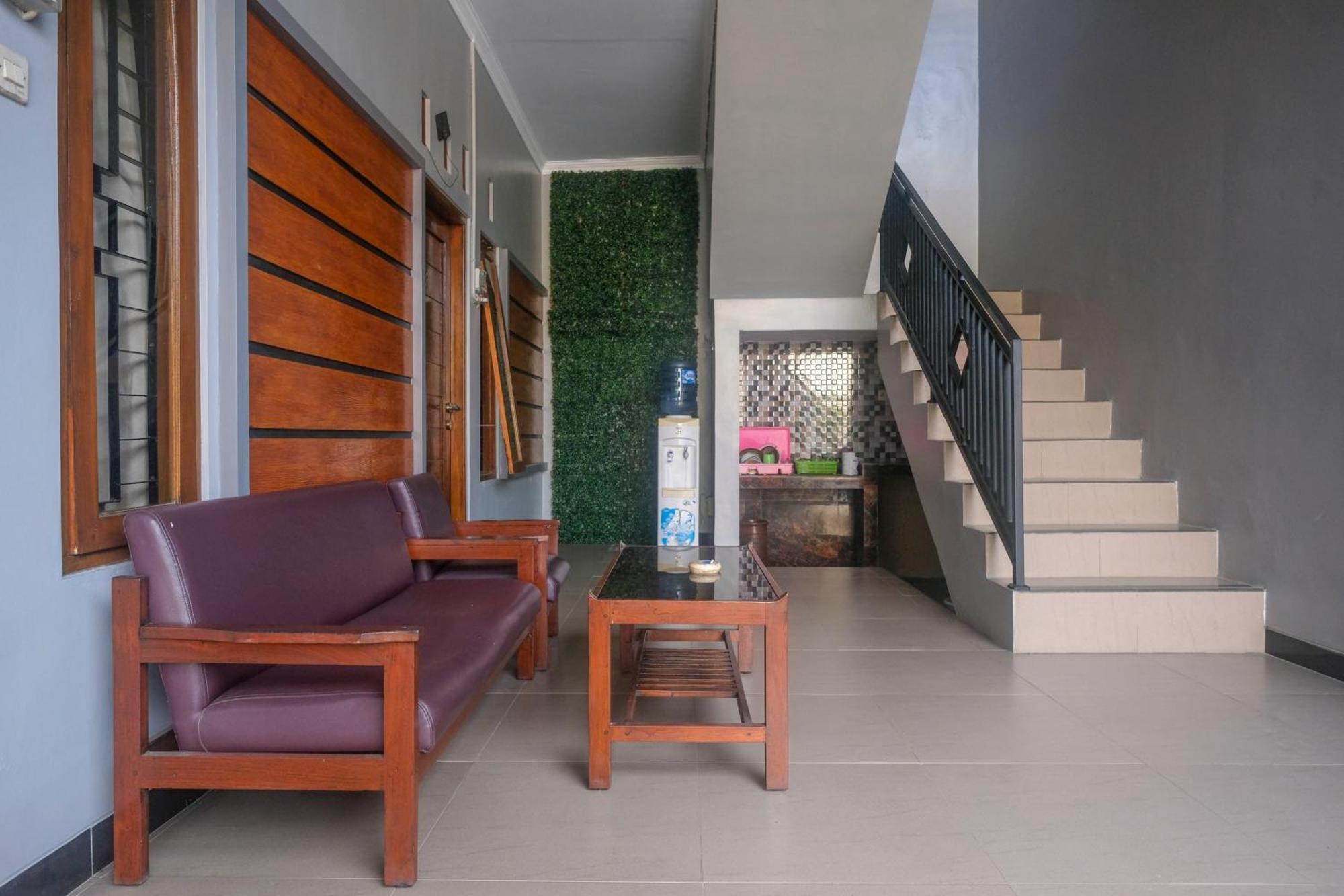 Al Abror Homestay Mandala Krida Mitra Reddoorz Yogyakarta Dış mekan fotoğraf