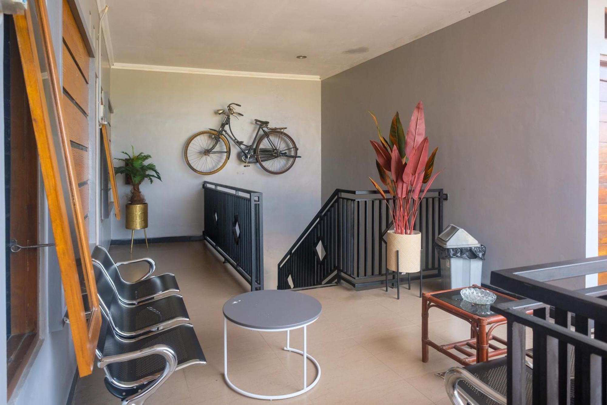 Al Abror Homestay Mandala Krida Mitra Reddoorz Yogyakarta Dış mekan fotoğraf