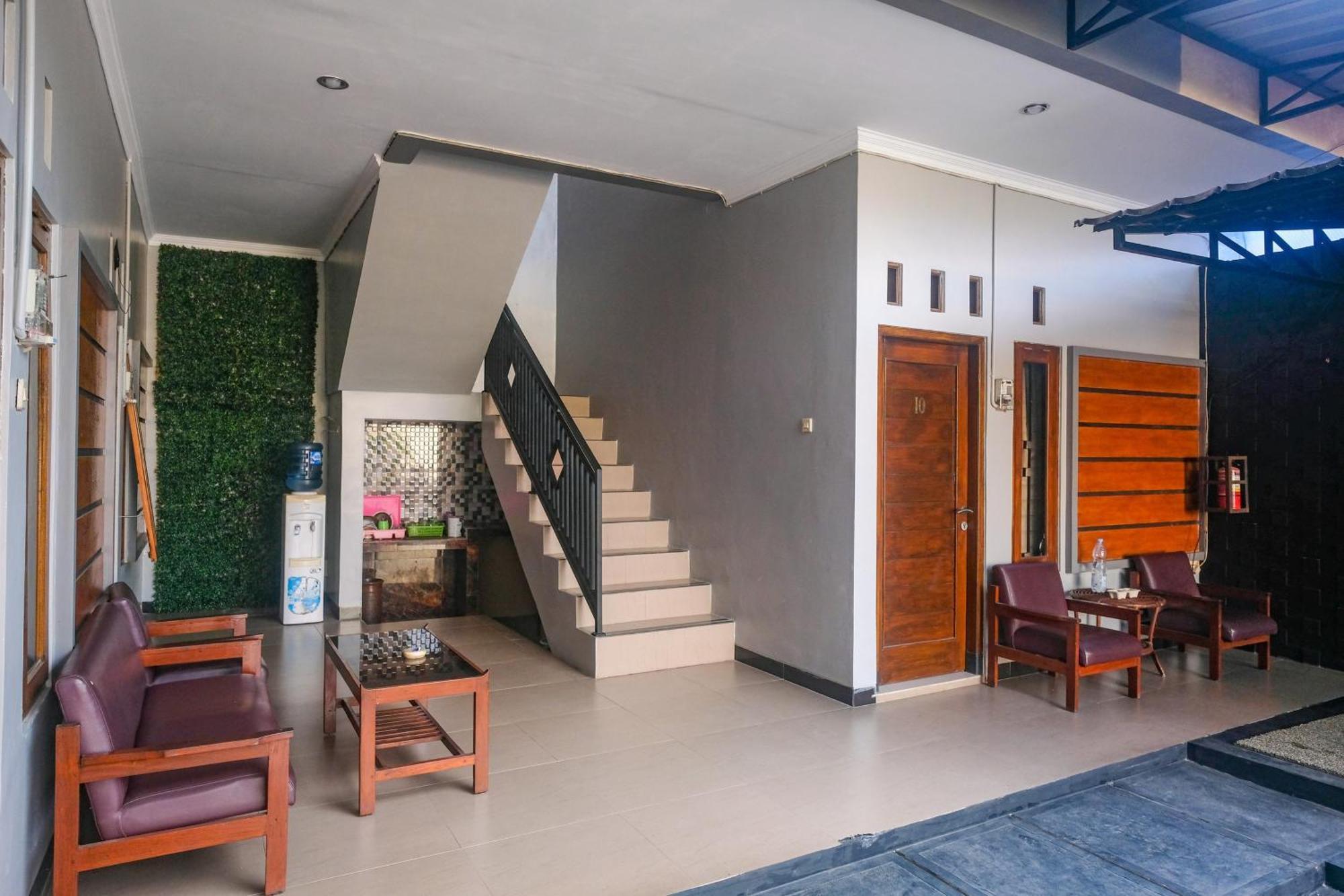 Al Abror Homestay Mandala Krida Mitra Reddoorz Yogyakarta Dış mekan fotoğraf